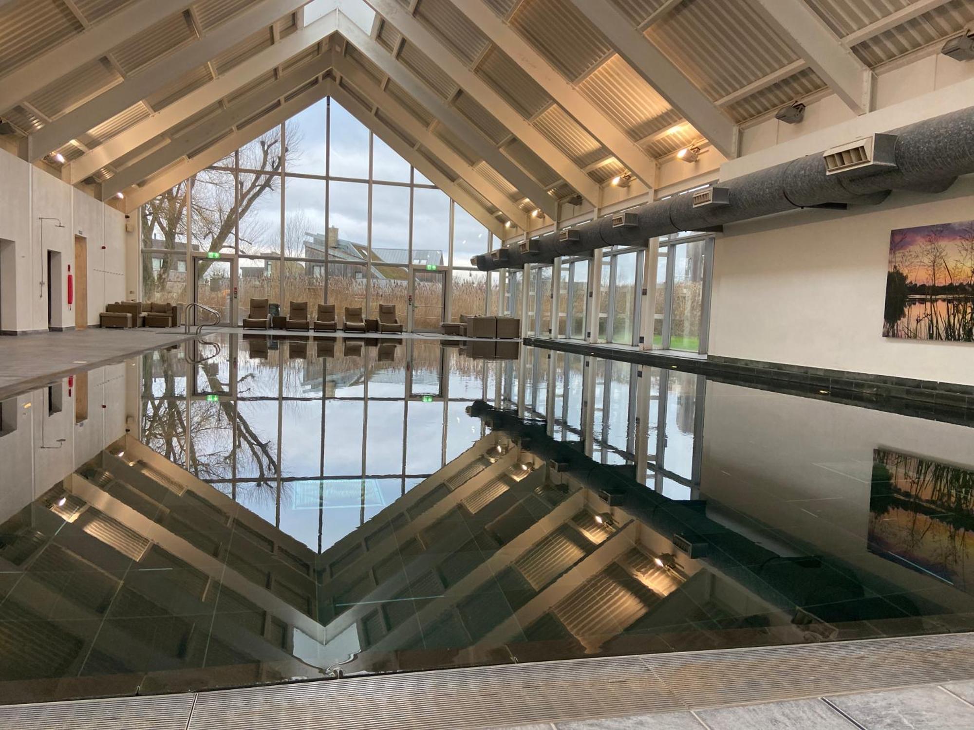 Reed Warbler - Hm111 - Lower Mill Estate Penthouse Apartment With Spa Access Somerford Keynes Exterior photo